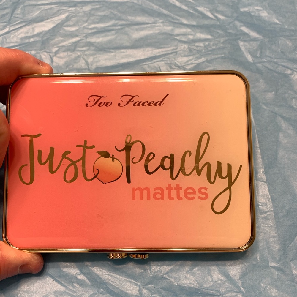 Too Faced just peachy eyeshadows.
